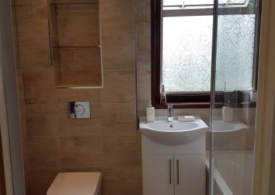 Family bathroom modernisation (12)