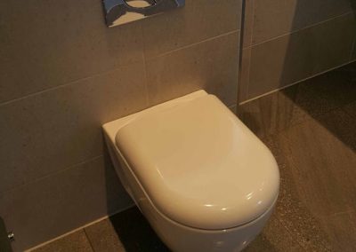 ensuite-and-steam-room-(14)