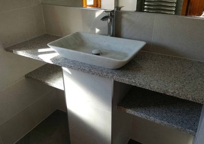ensuite-and-steam-room-(25)